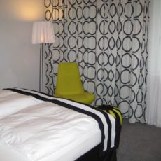 Doppelzimmer – rollstuhlgerechtes 4* Design-Hotel Berlin City Ost